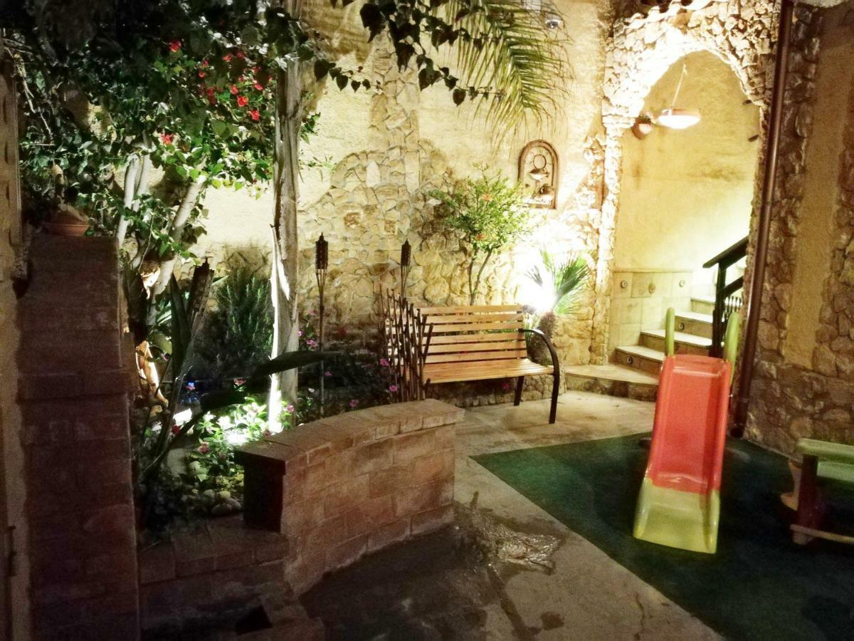Casa Vacanze Mediterraneo Villa Tre Fontane Eksteriør bilde