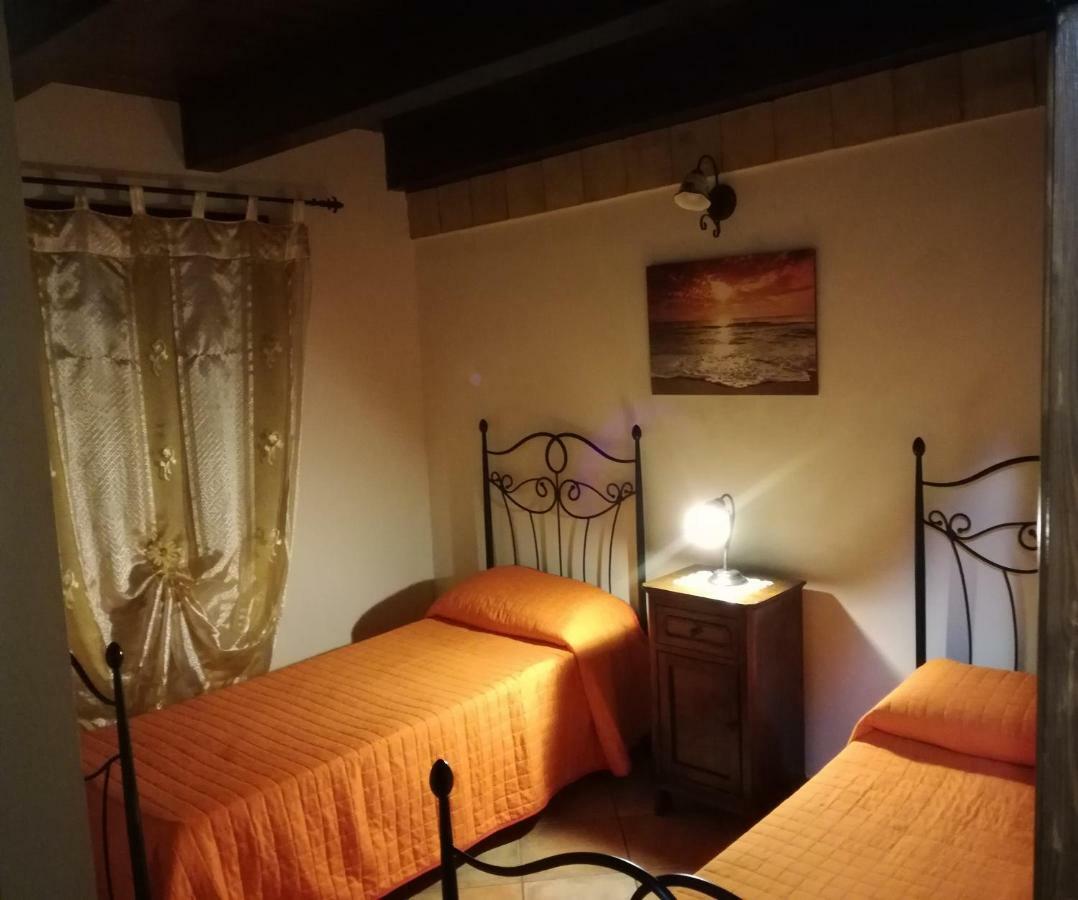 Casa Vacanze Mediterraneo Villa Tre Fontane Eksteriør bilde